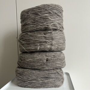 Höner och Eir Nutiden Swedish Unspun Yarn Swedish Wool 310g